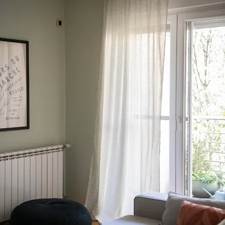 Warm Embrace Novi Sad